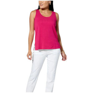 WynneLayers Women's V-Neck Tank Magenta - Regular